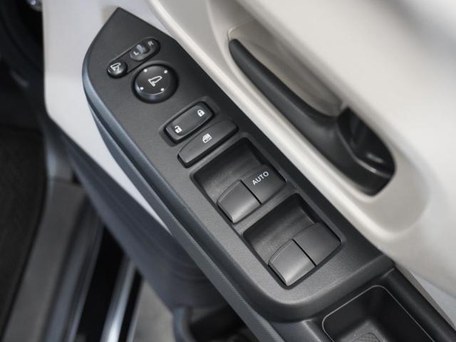 N-BOX ベースグレード 2年保証当社試乗車ナビDレコRカメETC両電扉 アダプティブクルーズコントロール Bluetooth 障害物センサー シートヒーター デイライト フルセグTV DVD再生(29枚目)