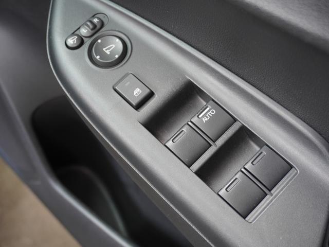 フィット １３Ｇ・Ｆパッケージファインエディション　ワンオーナー　７インチナビ　バックカメラ　ＥＴＣ　Ｂｌｕｅｔｏｏｔｈ　アイドリングストップ　盗難防止装置　禁煙車　スマートキー　ＣＤ　ＤＶＤ　オートエアコン　電動格納ドアミラー　いまコレ＋（55枚目）