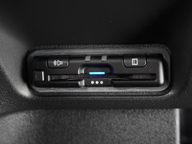 Ｎ－ＢＯＸカスタム ターボ　デモカー　９インチナビ　バックカメラ　ドラレコ　ＥＴＣ　アダプティブクルーズコントロール　両側電動スライドドア　シートヒーター　Ｂｌｕｅｔｏｏｔｈ　ＬＥＤヘッドライト　衝突被害軽減ブレーキ（6枚目）