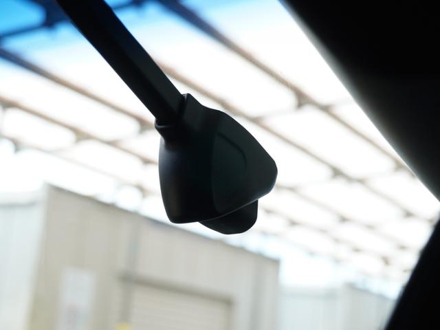 フィット ｅ：ＨＥＶホーム　ワンオーナー　９インチナビ　バックカメラ　前後ドラレコ　ＥＴＣ　アダプティブクルーズコントロール　Ｂｌｕｅｔｏｏｔｈ　ＵＳＢ入力端子　ＬＥＤヘッドライト　衝突被害軽減ブレーキ　禁煙車　いまコレ＋（6枚目）