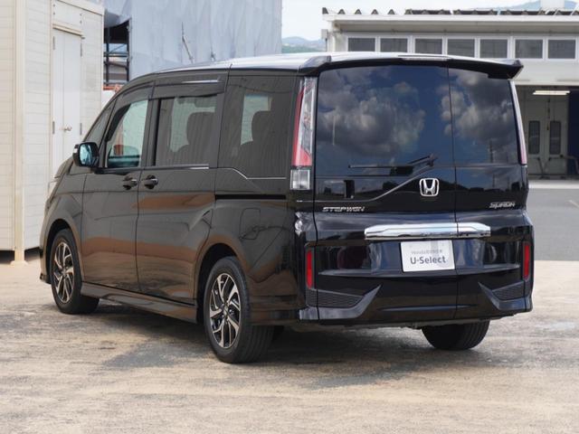 ステップワゴンスパーダ スパーダホンダセンシング　ワンオーナー　９インチナビ　後席フリップダウンモニター　バックカメラ　ドラレコ　ＥＴＣ２．０対応　アダプティブクルーズコントロール　両側電動スライドドア　シートヒーター　純正アルミホイール　禁煙車（7枚目）