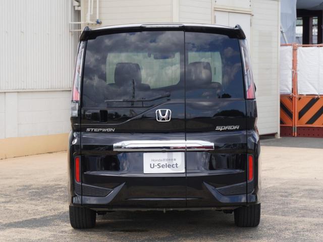 ステップワゴンスパーダ スパーダホンダセンシング　ワンオーナー　９インチナビ　後席フリップダウンモニター　バックカメラ　ドラレコ　ＥＴＣ２．０対応　アダプティブクルーズコントロール　両側電動スライドドア　シートヒーター　純正アルミホイール　禁煙車（8枚目）