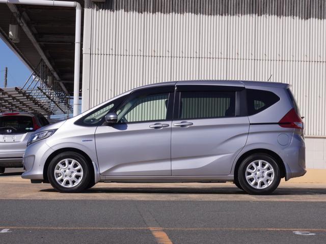 フリードハイブリッド ハイブリッド・Ｇホンダセンシング　７人乗りベンチ　当社顧客ワンオーナー　７インチフルセグナビ　リアカメラ　ＥＴＣ　モデューロアルミホイール　両側電動スライドドア　Ｂｌｕｅｔｏｏｔｈ　ＬＥＤヘッドライト　衝突被害軽減ブレーキ　禁煙車（15枚目）