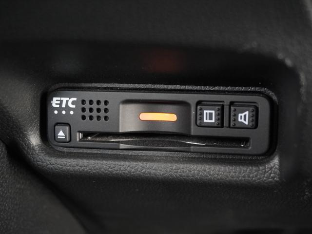 フィット １３Ｇ・Ｆコンフォートエディション　ワンオーナー　７インチナビ　バックカメラ　ＥＴＣ　アダプティブクルーズコントロール　シートヒーター　Ｂｌｕｅｔｏｏｔｈ　ＵＳＢ入力端子　ＬＥＤヘッドライト　衝突被害軽減ブレーキ　横滑り防止装置　禁煙車（5枚目）