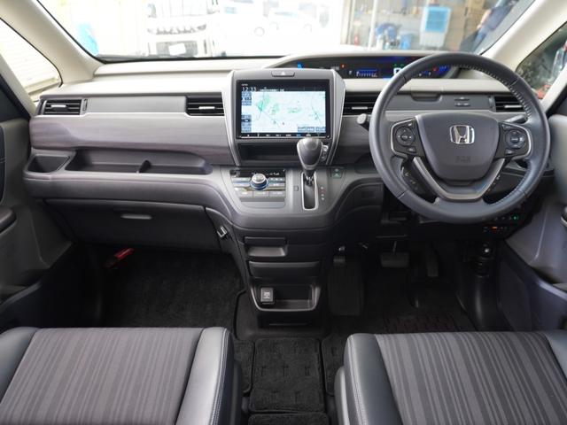 フリード＋ Ｇ・ホンダセンシング　ワンオーナー車　　９インチナビ（純正用品ＶＸＭ－１９７ＶＦＮｉ）　　バックカメラ　ＥＴＣ　両側電動スライドドア　Ｂｌｕｅｔｏｏｔｈ　ＬＥＤオートライト　衝突被害軽減ブレーキ　アイドリングストップ（7枚目）
