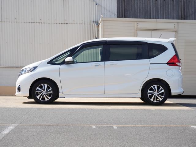 フリード＋ Ｇ・ホンダセンシング　ワンオーナー車　　９インチナビ（純正用品ＶＸＭ－１９７ＶＦＮｉ）　　バックカメラ　ＥＴＣ　両側電動スライドドア　Ｂｌｕｅｔｏｏｔｈ　ＬＥＤオートライト　衝突被害軽減ブレーキ　アイドリングストップ（14枚目）