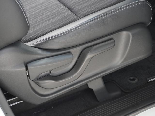 フリード＋ Ｇ・ホンダセンシング　ワンオーナー車　　９インチナビ（純正用品ＶＸＭ－１９７ＶＦＮｉ）　　バックカメラ　ＥＴＣ　両側電動スライドドア　Ｂｌｕｅｔｏｏｔｈ　ＬＥＤオートライト　衝突被害軽減ブレーキ　アイドリングストップ（43枚目）
