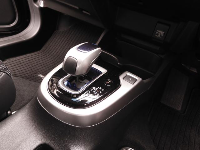 フィットハイブリッド Ｌパッケージ　７インチナビ（純正用品　ＶＸＭ－１４５Ｃ）　バックカメラ　ＥＴＣ　クルーズコントロール　ＬＥＤオートライト　サイドエアバック　衝突被害軽減ブレーキ　盗難防止装置　　オートエアコン（54枚目）