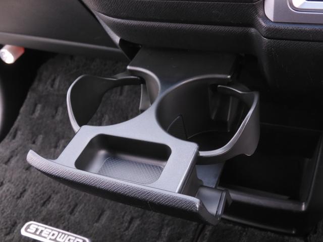 ステップワゴンスパーダ Ｚクールスピリット　ワンオーナー　９インチメモリーナビ　後席フリップダウンモニター　バックカメラ　ＥＴＣ　クルーズコントロール　両側電動スライドドア　Ｂｌｕｅｔｏｏｔｈ　衝突被害軽減ブレーキ　パドルシフト　禁煙車（57枚目）