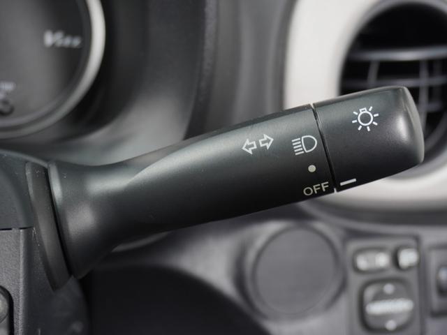 ヴィッツ Ｆ　ワンオーナー　７インチナビ　ＥＴＣ　Ｂｌｕｅｔｏｏｔｈ　ワンセグＴＶ　ＣＤ再生　マニュアルエアコン　パワーウィンドウ　パワーステアリング　キーレスキー　スペアキー有　ＡＢＳ　電動格納ドアミラー（54枚目）