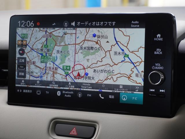 ヴェゼル ｅ：ＨＥＶＺ　ワンオーナー　９インチナビ　全周囲カメラ　ドラレコ　ＥＴＣ２．０　アダプティブクルーズコントロール　シートヒーター　Ｂｌｕｅｔｏｏｔｈ　ＵＳＢ入力端子　ＬＥＤヘッドライト　純正フルエアロ　禁煙車（3枚目）
