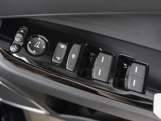 ヴェゼル ｅ：ＨＥＶＰＬａＹ　９インチメモリーナビ　バックカメラ　ＥＴＣ２．０　アダプティブクルーズコントロール　シートヒーター　Ｂｌｕｅｔｏｏｔｈ　ＵＳＢ入力端子　ＬＥＤヘッドライト　衝突被害軽減ブレーキ　禁煙車　いまコレ＋（45枚目）