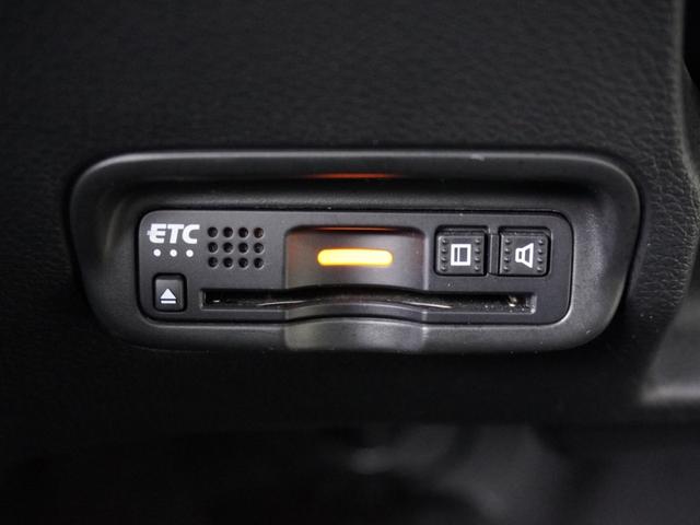 ヴェゼル ハイブリッドＺ・ホンダセンシング　ワンオーナー　７インチナビ　バックカメラ　ドラレコ　ＥＴＣ　アダプティブクルーズコントロール　シートヒーター　Ｂｌｕｅｔｏｏｔｈ　ＬＥＤヘッドライト　衝突被害軽減ブレーキ　純正アルミホイール（20枚目）