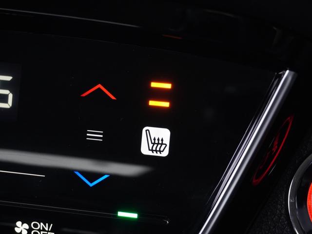 ヴェゼル ハイブリッドＺ・ホンダセンシング　ワンオーナー　７インチナビ　バックカメラ　ドラレコ　ＥＴＣ　アダプティブクルーズコントロール　シートヒーター　Ｂｌｕｅｔｏｏｔｈ　ＬＥＤヘッドライト　衝突被害軽減ブレーキ　純正アルミホイール（23枚目）
