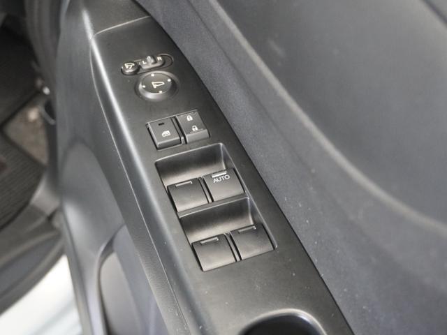 Ｎ－ＢＯＸ ＧターボＳＳパッケージ　１年保証ナビＲカメＥＴＣ両電扉ＢＴワンセグＨＩＤ　クルーズコントロール　Ｂｌｕｅｔｏｏｔｈ　パドルシフト　純正アルミホイール　ＵＶカットガラス　スペアキー　ワンセグＴＶ　ＤＶＤ再生　チップアップシート（24枚目）