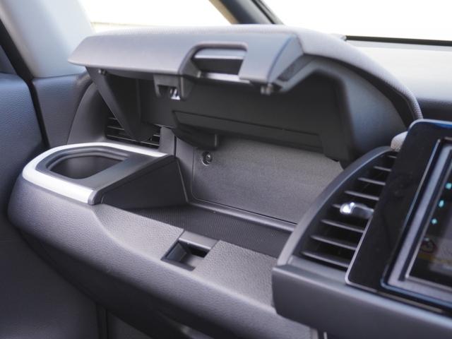 フィット ｅ：ＨＥＶクロスター　４ＷＤ　ワンオーナー車　社外ディスプレイオーディオ　ドラレコ　ＥＴＣ　障害物センサー　Ｂｌｕｅｔｏｏｔｈ　ＬＥＤオートライト　サイドエアバック　衝突被害軽減ブレーキ　純正アルミホイール（38枚目）