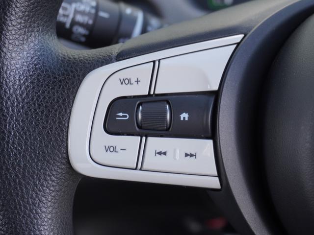 フィット ｅ：ＨＥＶクロスター　４ＷＤ　ワンオーナー車　社外ディスプレイオーディオ　ドラレコ　ＥＴＣ　障害物センサー　Ｂｌｕｅｔｏｏｔｈ　ＬＥＤオートライト　サイドエアバック　衝突被害軽減ブレーキ　純正アルミホイール（51枚目）