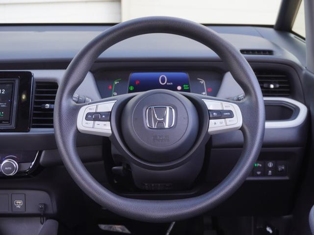 フィット ｅ：ＨＥＶクロスター　４ＷＤ　ワンオーナー車　社外ディスプレイオーディオ　ドラレコ　ＥＴＣ　障害物センサー　Ｂｌｕｅｔｏｏｔｈ　ＬＥＤオートライト　サイドエアバック　衝突被害軽減ブレーキ　純正アルミホイール（59枚目）