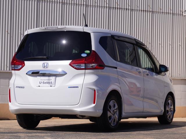 フリードハイブリッド ハイブリッド・Ｇホンダセンシング　ワンオーナー　９インチナビ　バックカメラ　ドラレコ　ＥＴＣ　アダプティブクルーズコントロール　両側電動スライドドア　Ｂｌｕｅｔｏｏｔｈ　フルセグ　ＬＥＤヘッドライト　衝突被害軽減ブレーキ　禁煙車（9枚目）