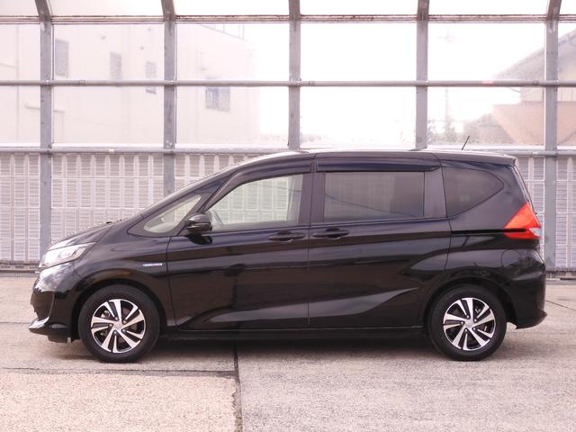フリードハイブリッド ハイブリッド・Ｇホンダセンシング　ワンオーナー　９インチナビ　バックカメラ　ＥＴＣ　アダプティブクルーズコントロール　両側電動スライドドア　Ｂｌｕｅｔｏｏｔｈ　ＬＥＤヘッドライト　フルセグ　衝突被害軽減ブレーキ　禁煙車　いまコレ＋（16枚目）