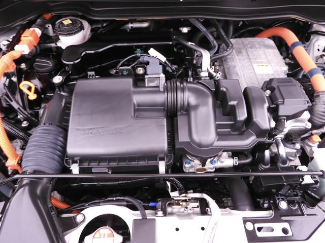 フィット ｅ：ＨＥＶホーム２０周年特別仕様車カーサ　７インチナビ　バックカメラ　ＥＴＣ　アダプティブクルーズコントロール　シートヒーター　Ｂｌｕｅｔｏｏｔｈ　ＵＳＢ入力端子　ＬＥＤヘッドライト　衝突被害軽減ブレーキ　純正アルミホイール　禁煙車（20枚目）