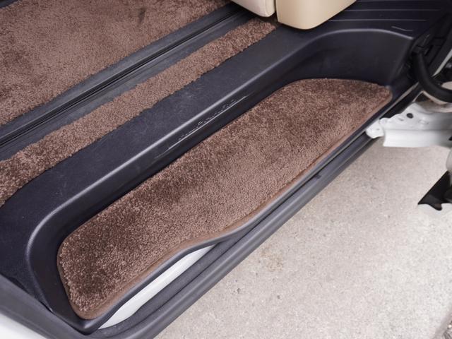 アルファードハイブリッド Ｘ　ワンオーナー車　後席モニター　バックカメラ　前後ドラレコ　ＥＴＣ　クルーズコントロール　両側電動スライドドア　障害物センサー　Ｂｌｕｅｔｏｏｔｈ　ＬＥＤヘッドライト　衝突被害軽減ブレーキ（37枚目）
