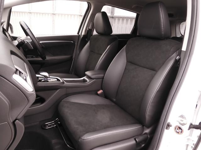 シャトル ハイブリッドＸスタイルエディション　７インチナビ（純正用品ＶＸＭ－１６４ＣＳｉ）　バックカメラ　ＥＴＣ　クルーズコントロール　Ｂｌｕｅｔｏｏｔｈ　ＬＥＤオートライト　衝突被害軽減ブレーキ　ワンセグ　パドルシフト　オートエアコン（8枚目）