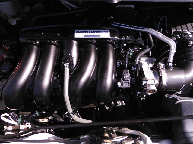 フリード Ｇ・ホンダセンシング　ワンオーナー車　７インチナビ（純正用品ＶＸＭ－２１４ＶＦｉ）バックカメラ　ドラレコ　ＥＴＣ　両側電動スライドドア　シートヒーター　Ｂｌｕｅｔｏｏｔｈ　ＬＥＤオートライト　衝突被害軽減ブレーキ（20枚目）