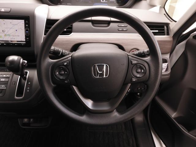 フリード Ｇ・ホンダセンシング　ワンオーナー車　７インチナビ（純正用品ＶＸＭ－２１４ＶＦｉ）バックカメラ　ドラレコ　ＥＴＣ　両側電動スライドドア　シートヒーター　Ｂｌｕｅｔｏｏｔｈ　ＬＥＤオートライト　衝突被害軽減ブレーキ（59枚目）