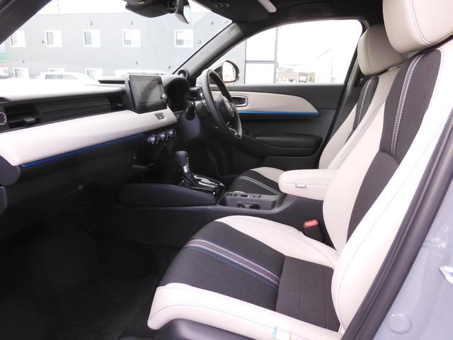 ヴェゼル ｅ：ＨＥＶＺ・ＰＬａＹパッケージ　デモカー　９インチナビ　全周囲カメラ　ＥＴＣ２．０　ドラレコ　渋滞追従クルーズ　前席シートヒーター　Ｂｌｕｅｔｏｏｔｈ　障害物センサー　デイライト　ガラスルーフ　ＢＳＩ　後席出庫サポート　禁煙車（38枚目）