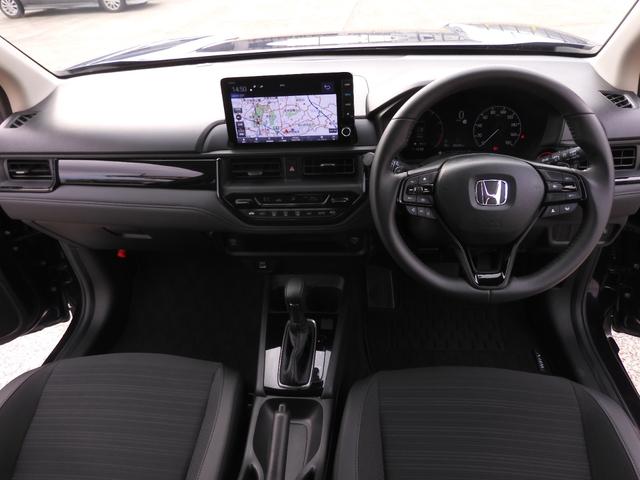 ＷＲ－Ｖ Ｚブラックスタイル　９インチ純正ナビ　フロントドラレコ　ＥＴＣ　ＬＥＤヘッドライトＬＥＤフォグライト　１７インチアルミホイール　パドルシフト　本革巻ステアリング　コンビシー　パーセルカバー　７インチ　デジタルメーター（8枚目）