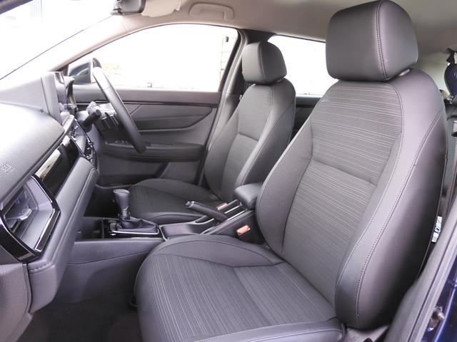 ＷＲ－Ｖ Ｚブラックスタイル　９インチ純正ナビ　フロントドラレコ　ＥＴＣ　ＬＥＤヘッドライトＬＥＤフォグライト　１７インチアルミホイール　パドルシフト　本革巻ステアリング　コンビシー　パーセルカバー　７インチ　デジタルメーター（10枚目）