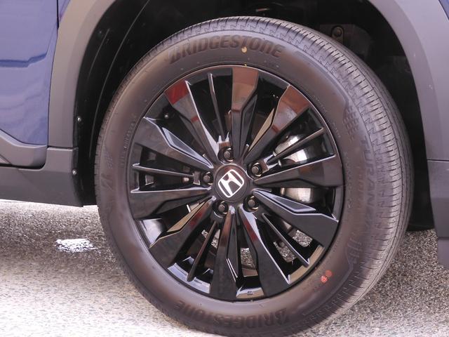 ＷＲ－Ｖ Ｚブラックスタイル　９インチ純正ナビ　フロントドラレコ　ＥＴＣ　ＬＥＤヘッドライトＬＥＤフォグライト　１７インチアルミホイール　パドルシフト　本革巻ステアリング　コンビシー　パーセルカバー　７インチ　デジタルメーター（16枚目）