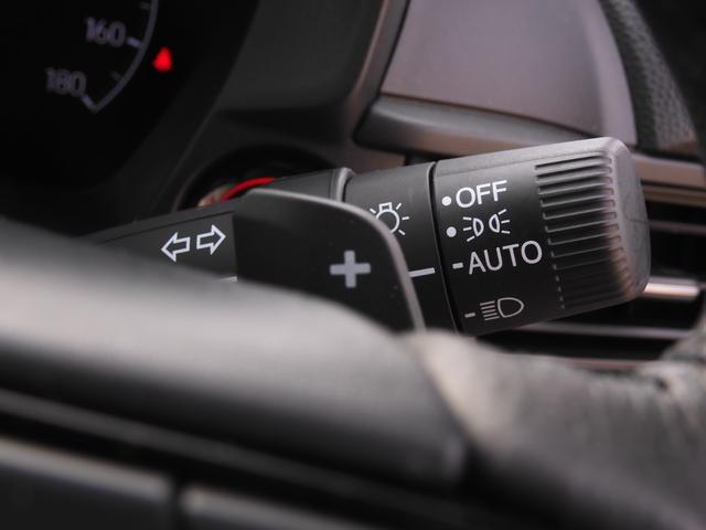 ＷＲ－Ｖ Ｚブラックスタイル　９インチ純正ナビ　フロントドラレコ　ＥＴＣ　ＬＥＤヘッドライトＬＥＤフォグライト　１７インチアルミホイール　パドルシフト　本革巻ステアリング　コンビシー　パーセルカバー　７インチ　デジタルメーター（18枚目）