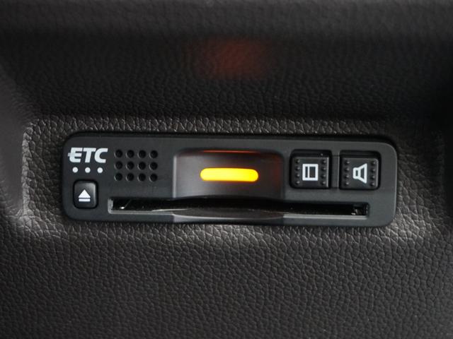フリード Ｇ・ホンダセンシング　２年保証ナビＲカメＤレコＥＴＣ両電扉ＢＴ地デジ　アダプティブクルーズコントロール　Ｂｌｕｅｔｏｏｔｈ　シートヒーター　ＬＥＤヘッドライト　フルセグＴＶ　ＤＶＤ再生　スペアキー有り（6枚目）