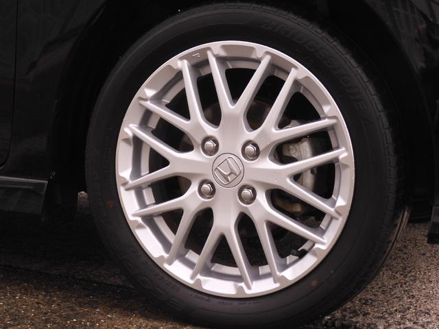 N-BOXカスタム Lターボ 1オーナー 純正7インチナビ(VXM-214VFi) フルセグ リアカメラ ETC 前後ドラレコ(ナビ連動) 障害物センサー 衝突軽減ブレーキ 両側電動ドア シートヒーター パドルシフト LEDフォグ(17枚目)