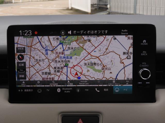 ヴェゼル e:HEVZ・PLaYパッケージ デモカー 9インチナビ 全周囲カメラ ドラレコ ETC2.0対応 アダプティブクルーズコントロール シートヒーター Bluetooth LEDヘッドライト 減速セレクター 純正アルミホイール 禁煙車(3枚目)