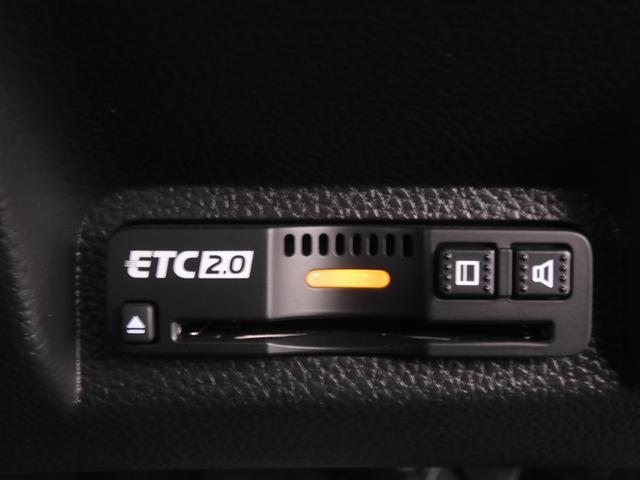 ヴェゼル e:HEVZ・PLaYパッケージ デモカー 9インチナビ 全周囲カメラ ドラレコ ETC2.0対応 アダプティブクルーズコントロール シートヒーター Bluetooth LEDヘッドライト 減速セレクター 純正アルミホイール 禁煙車(5枚目)