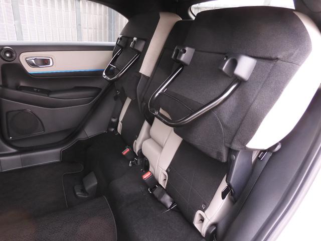 ヴェゼル e:HEVZ・PLaYパッケージ デモカー 9インチナビ 全周囲カメラ ドラレコ ETC2.0対応 アダプティブクルーズコントロール シートヒーター Bluetooth LEDヘッドライト 減速セレクター 純正アルミホイール 禁煙車(11枚目)