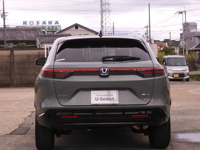 ヴェゼル e:HEVZ・PLaYパッケージ デモカー 9インチナビ 全周囲カメラ ドラレコ ETC2.0対応 アダプティブクルーズコントロール シートヒーター Bluetooth LEDヘッドライト 減速セレクター 純正アルミホイール 禁煙車(14枚目)