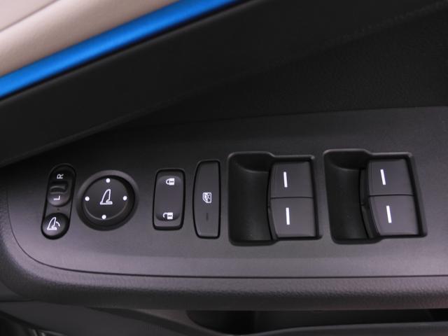 ヴェゼル e:HEVZ・PLaYパッケージ デモカー 9インチナビ 全周囲カメラ ドラレコ ETC2.0対応 アダプティブクルーズコントロール シートヒーター Bluetooth LEDヘッドライト 減速セレクター 純正アルミホイール 禁煙車(49枚目)