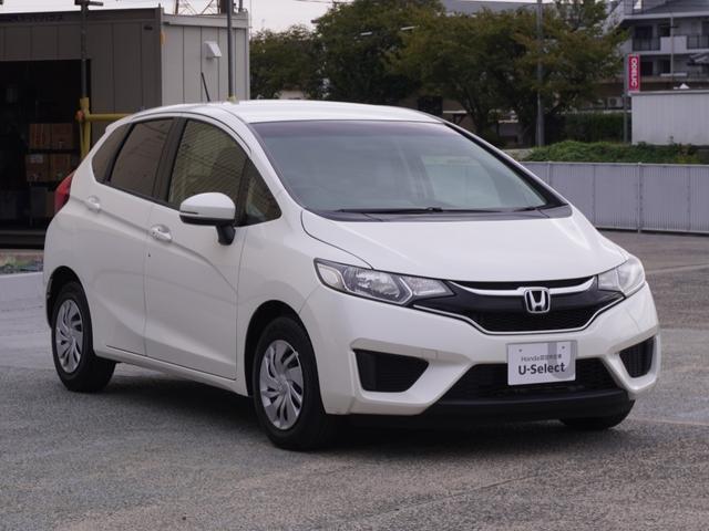 フィット 13G・Fパッケージ ワンオーナー車 純正7インチナビ(VXM-174VFXi) フルセグ リアカメラ ETC チップアップシート アイドリングストップ フロアマット CD DVD Bluetooth SD スマートキー(25枚目)