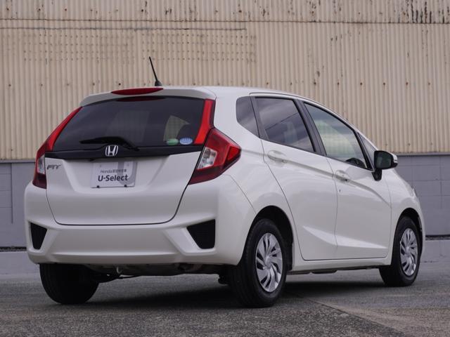 フィット 13G・Fパッケージ ワンオーナー車 純正7インチナビ(VXM-174VFXi) フルセグ リアカメラ ETC チップアップシート アイドリングストップ フロアマット CD DVD Bluetooth SD スマートキー(31枚目)