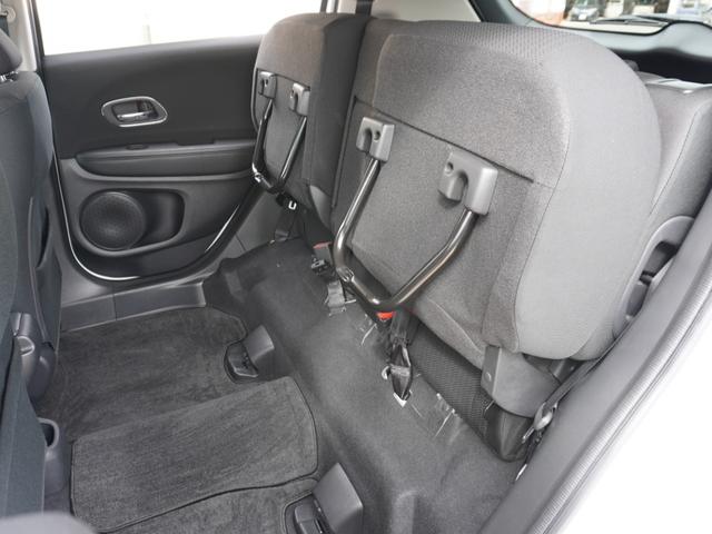ヴェゼル Ｘ・ホンダセンシング　ワンオーナー　７インチナビ　バックカメラ　ＥＴＣ　アダプティブクルーズコントロール　シートヒーター　Ｂｌｕｅｔｏｏｔｈ　ＵＳＢ入力端子　ＣＤ　ＤＶＤ　ＬＥＤヘッドライト　衝突被害軽減ブレーキ　禁煙車（13枚目）