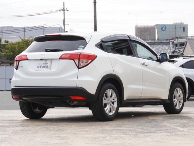 ヴェゼル Ｘ・ホンダセンシング　ワンオーナー　７インチナビ　バックカメラ　ＥＴＣ　アダプティブクルーズコントロール　シートヒーター　Ｂｌｕｅｔｏｏｔｈ　ＵＳＢ入力端子　ＣＤ　ＤＶＤ　ＬＥＤヘッドライト　衝突被害軽減ブレーキ　禁煙車（17枚目）