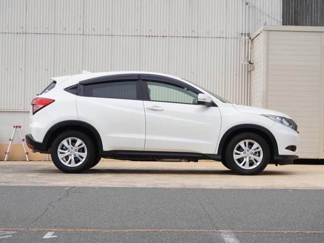 ヴェゼル Ｘ・ホンダセンシング　ワンオーナー　７インチナビ　バックカメラ　ＥＴＣ　アダプティブクルーズコントロール　シートヒーター　Ｂｌｕｅｔｏｏｔｈ　ＵＳＢ入力端子　ＣＤ　ＤＶＤ　ＬＥＤヘッドライト　衝突被害軽減ブレーキ　禁煙車（26枚目）