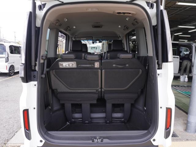 ステップワゴンスパーダ ｅ：ＨＥＶスパーダＧ・ＥＸホンダセンシング　ワンオーナー　９インチメモリーナビ　バックカメラ　ドラレコ　ＥＴＣ２．０　アダプティブクルーズコントロール　両側電動スライドドア　シートヒーター　Ｂｌｕｅｔｏｏｔｈ　ＬＥＤヘッドライト　禁煙車（40枚目）