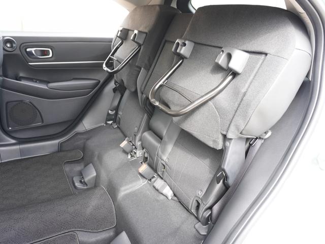 ヴェゼル e:HEVZ デモカー 9インチナビ 全周囲カメラ ドラレコ ETC2.0対応 アダプティブクルーズコントロール シートヒーター Bluetooth USB入力端子 LEDヘッドライト 衝突被害軽減ブレーキ 禁煙車(11枚目)