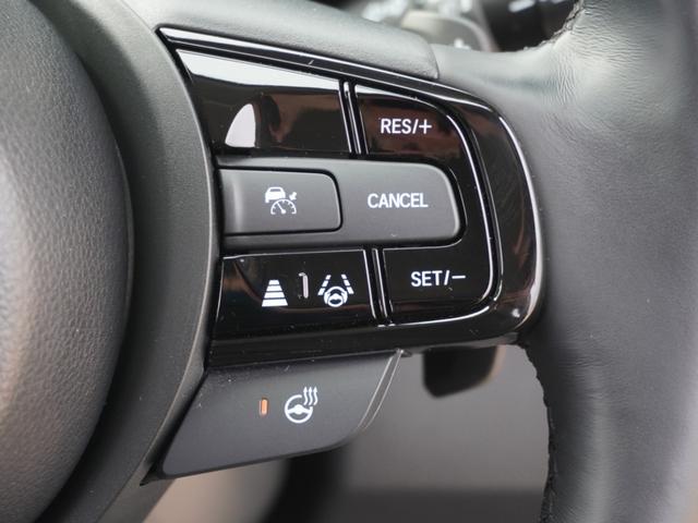 ヴェゼル e:HEVZ デモカー 9インチナビ 全周囲カメラ ドラレコ ETC2.0対応 アダプティブクルーズコントロール シートヒーター Bluetooth USB入力端子 LEDヘッドライト 衝突被害軽減ブレーキ 禁煙車(17枚目)