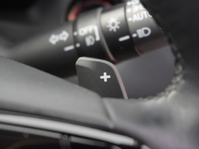 ヴェゼル e:HEVZ デモカー 9インチナビ 全周囲カメラ ドラレコ ETC2.0対応 アダプティブクルーズコントロール シートヒーター Bluetooth USB入力端子 LEDヘッドライト 衝突被害軽減ブレーキ 禁煙車(18枚目)